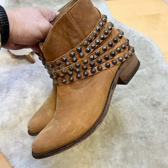 *Steve by Steve Madden | 'Jaane' Cognac Ankle Boot Size 8.5 - Picture 11 of 13